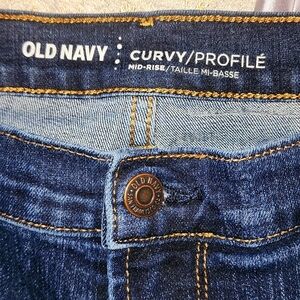 Old Navy Curvy/Profile Midrise Jeans
